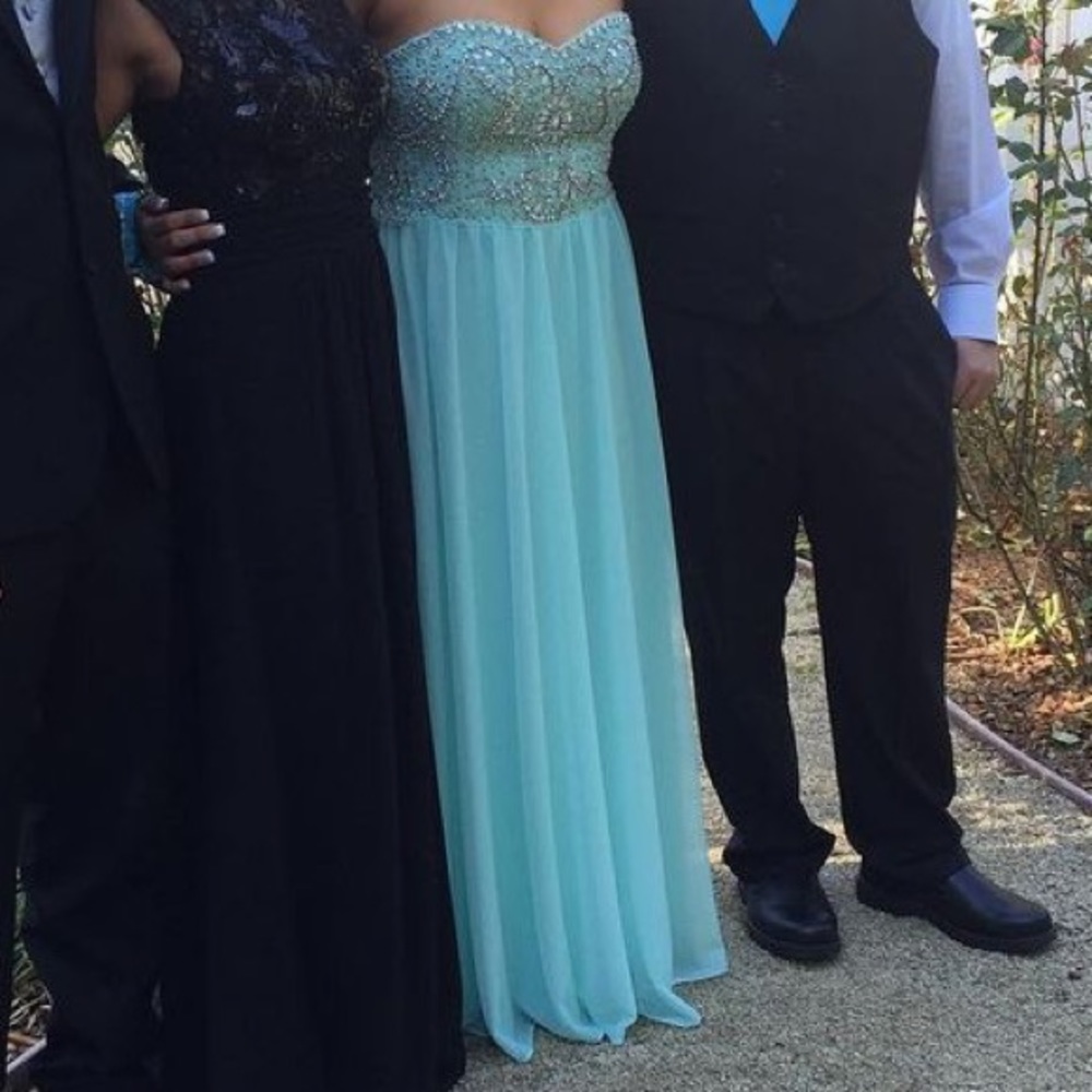 Prom Dress - Picture 5 of 5